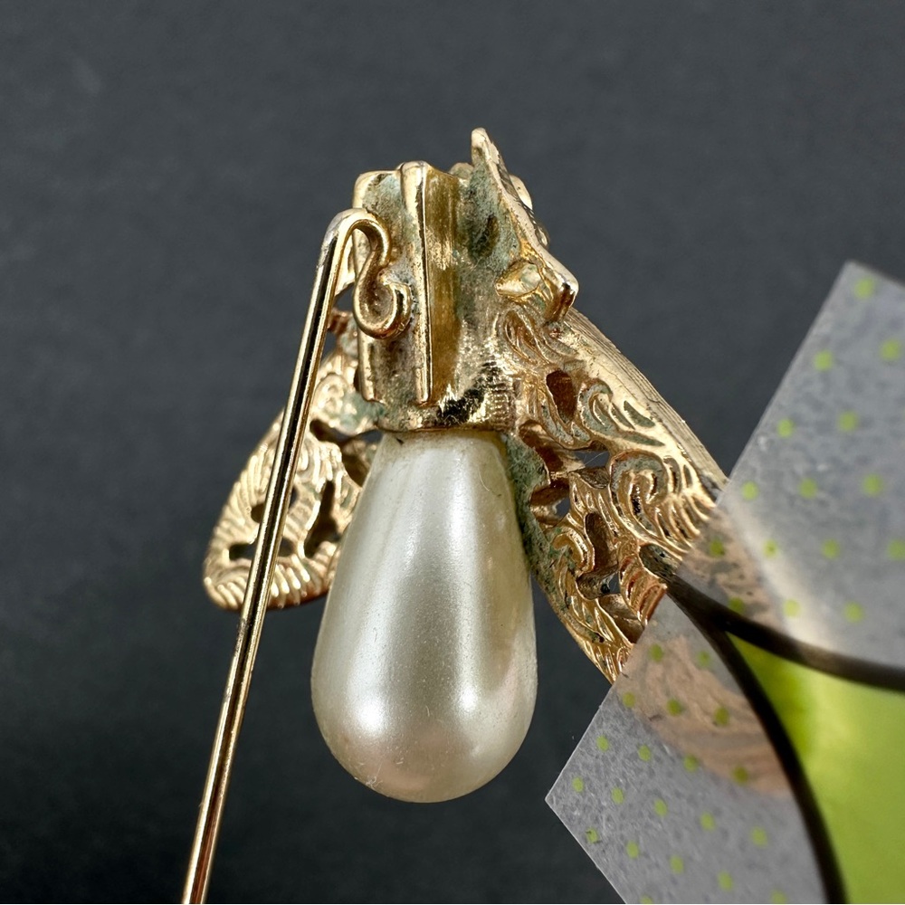 Vintage Bee Fly Bug Insect Stick Hat Lapel Pin Gold Tone Rhinestone Faux Pearl - Picture 16 of 16